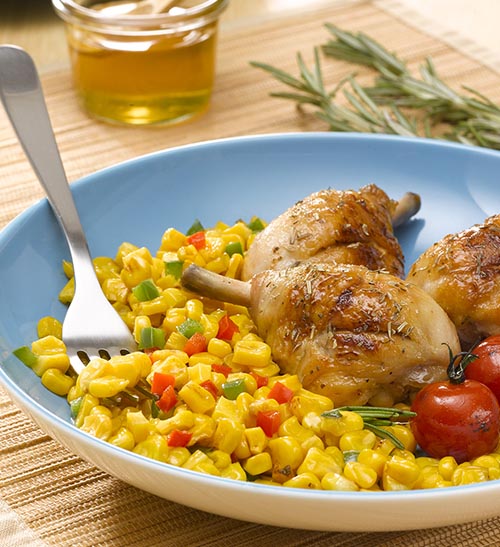 Pilons de poulet rôtis aux herbes et miel et maïs poêlé